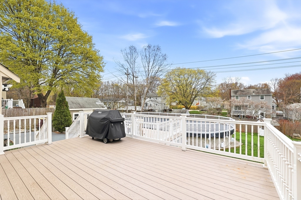 33 Julia Rd