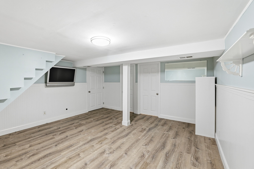 33 Julia Rd