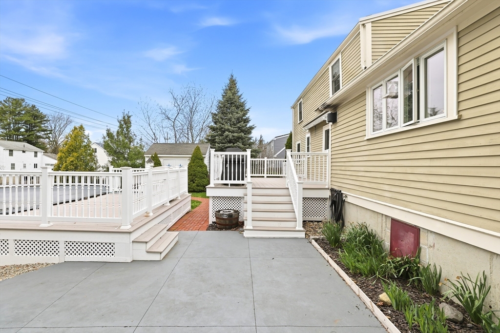 33 Julia Rd