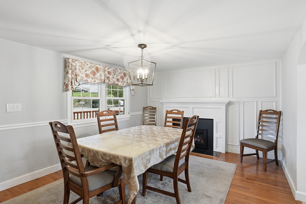 33 Julia Rd