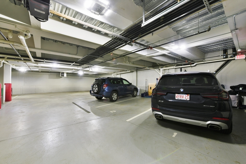 531-533 E 2nd St # 201