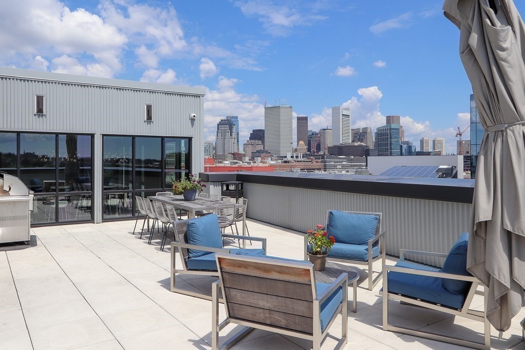 45 W 3rd St # 402