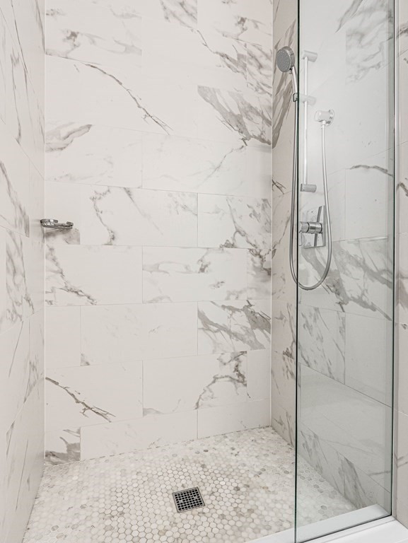 45 W 3rd St # 402