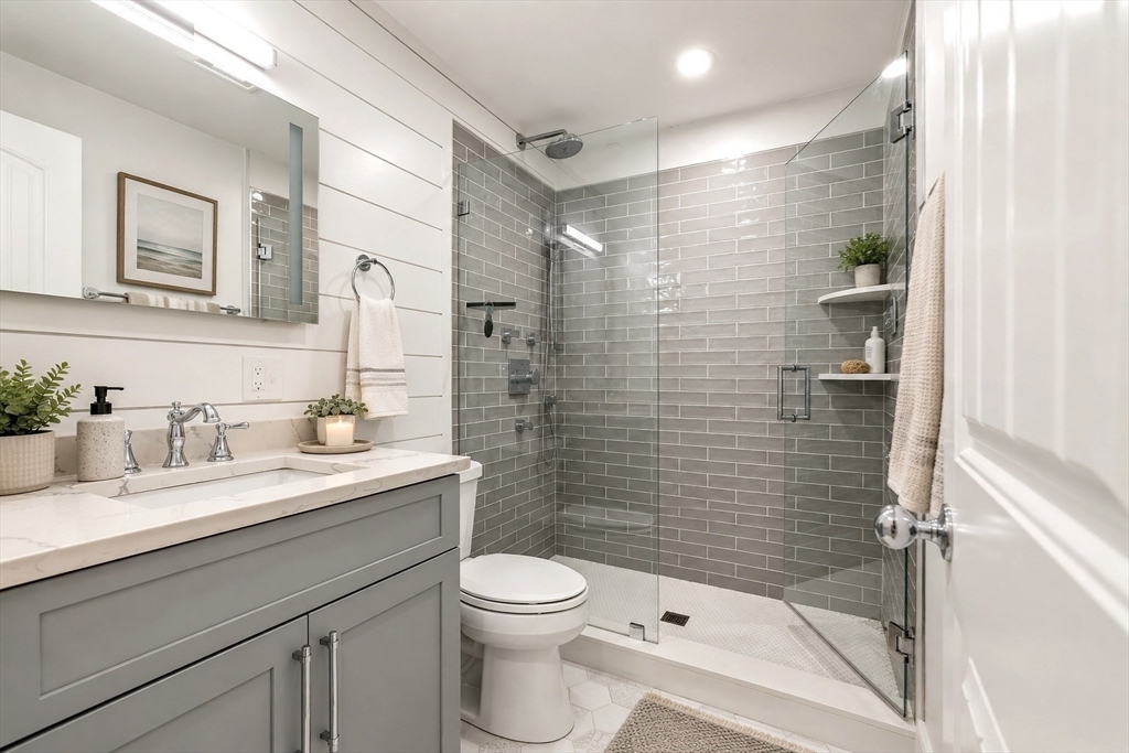 150-156 Athens St # 2