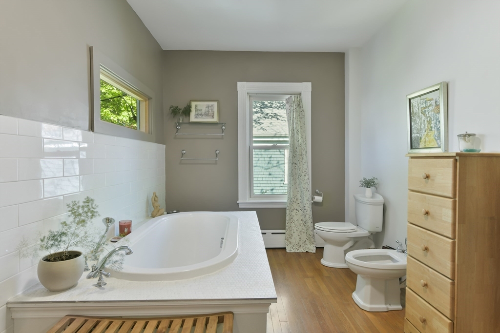 42 Atherton St # 1