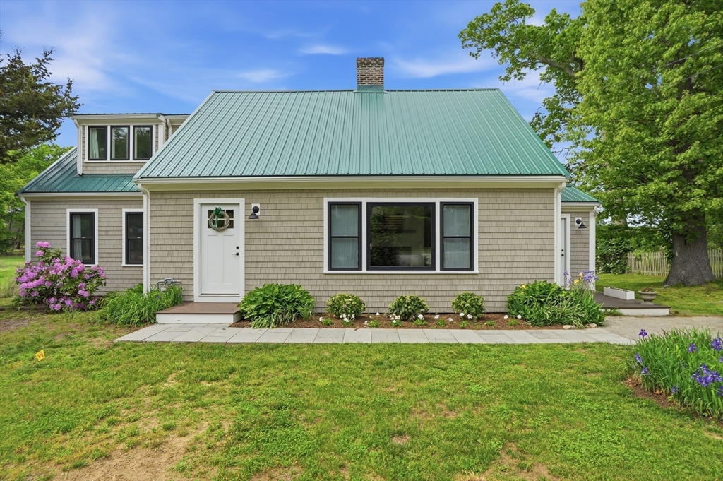 300 Gannett Rd