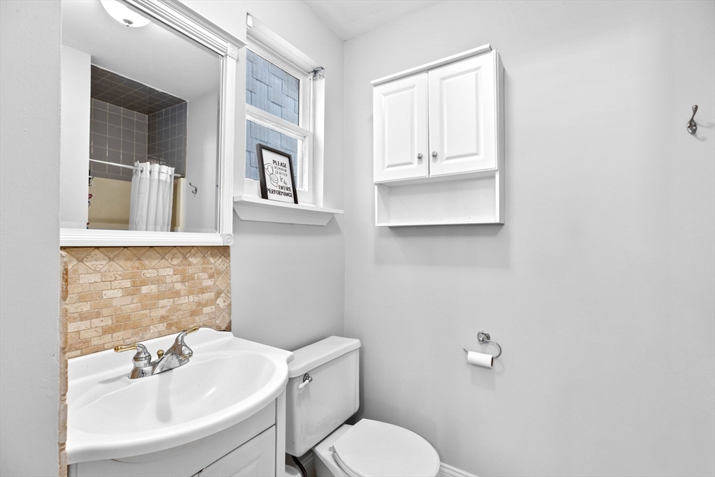 58 Gates St Unit: One