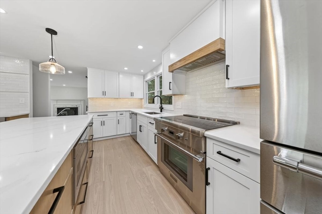 15 Pioneer Rd