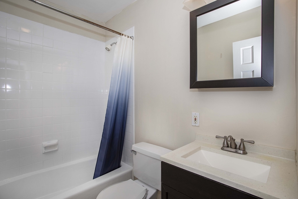 123 Marlborough St # 1B