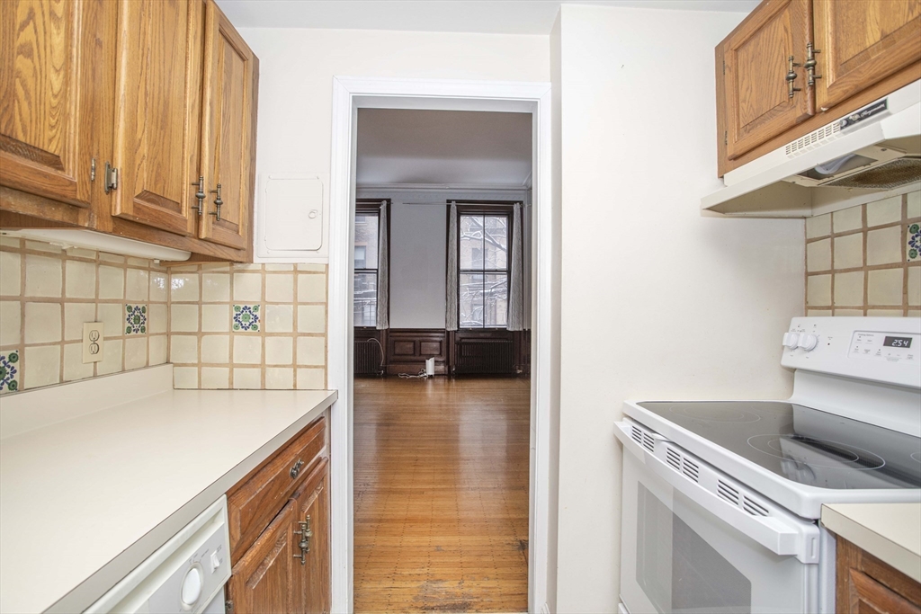 123 Marlborough St # 1B