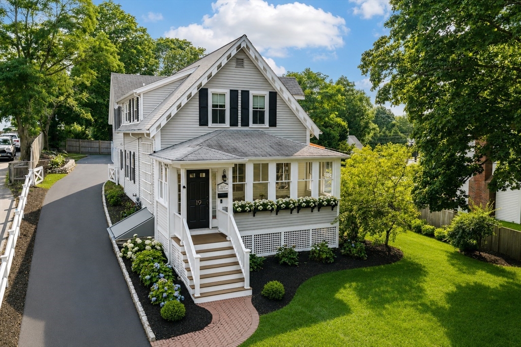 19 Hersey St