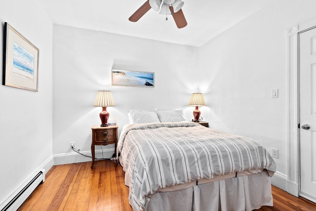 12 Houghton St # 1