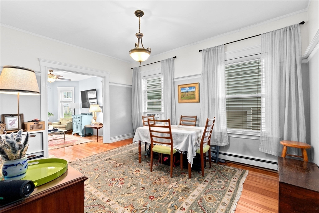 12 Houghton St # 1