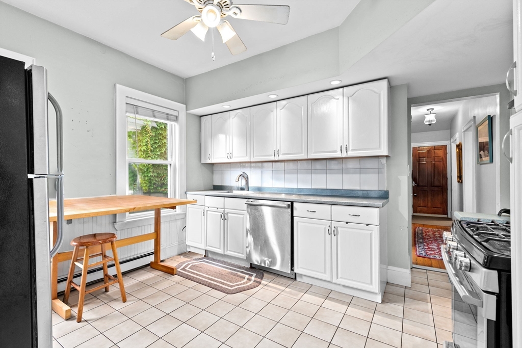 12 Houghton St # 1