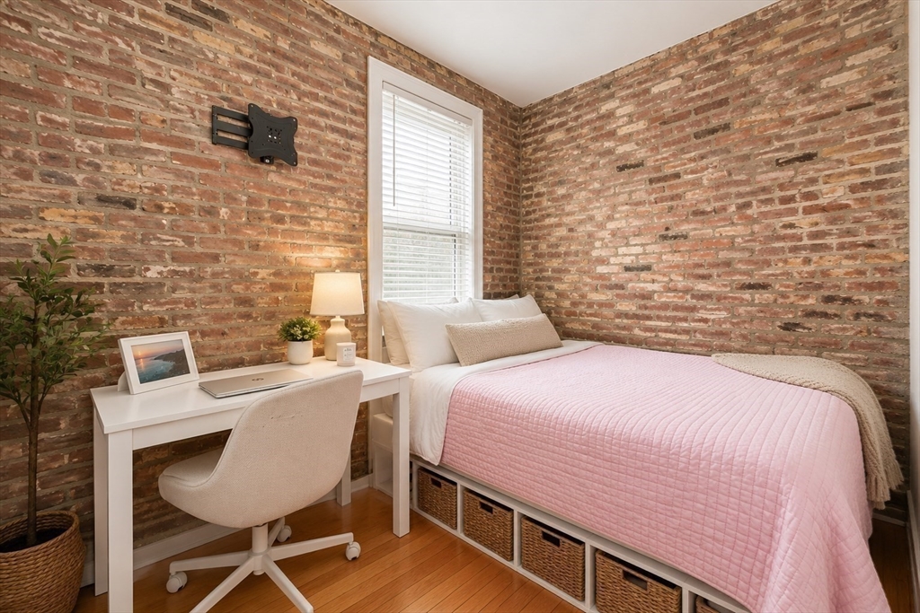 28 Cooper St # 1
