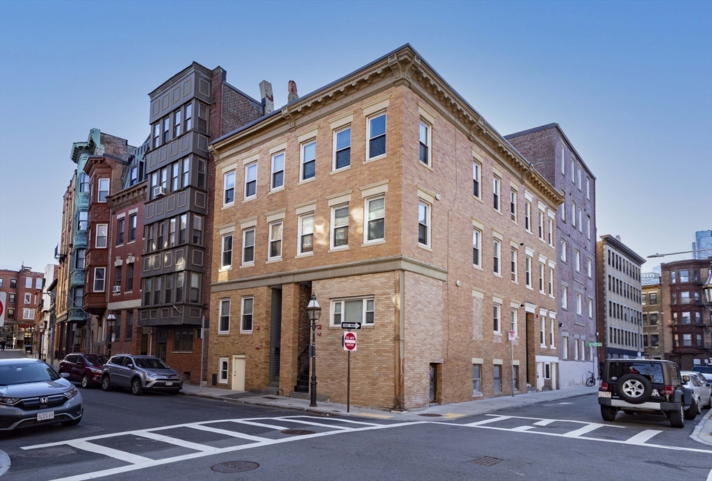 28 Cooper St # 1