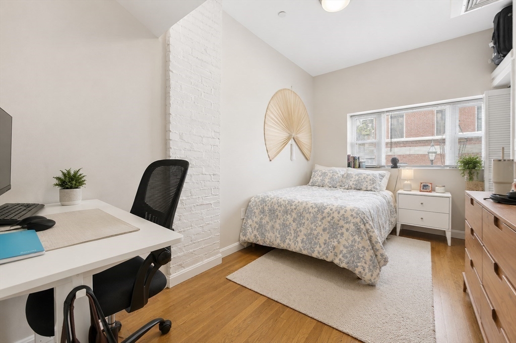 28 Cooper St # 1