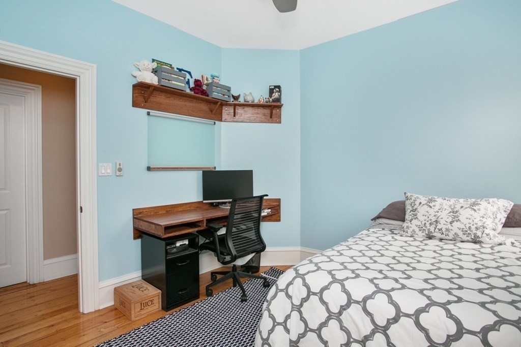 703 E 4th St. # 3