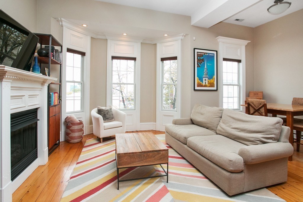 703 E 4th St. # 3