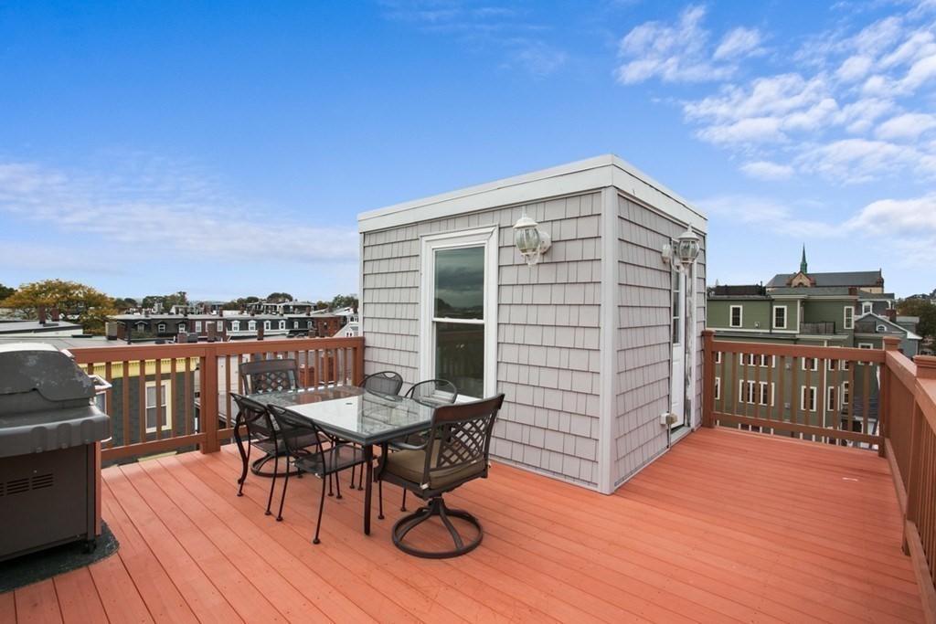 703 E 4th St. # 3