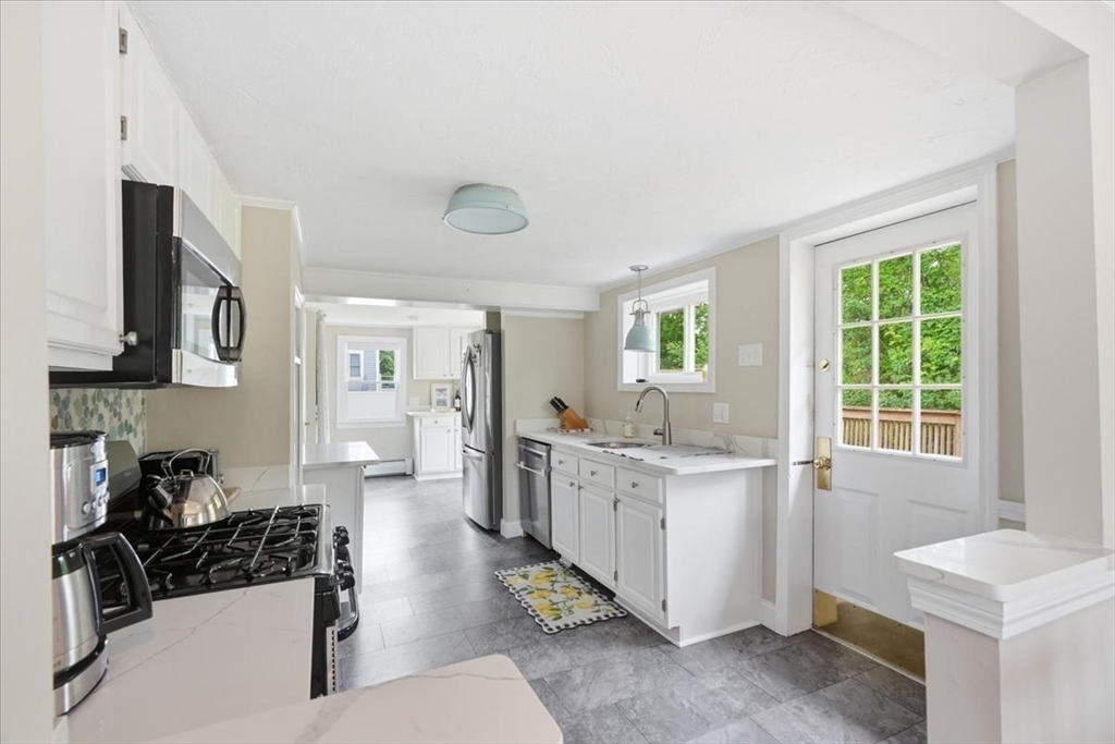 85 Constitution Rd. Unit: SF