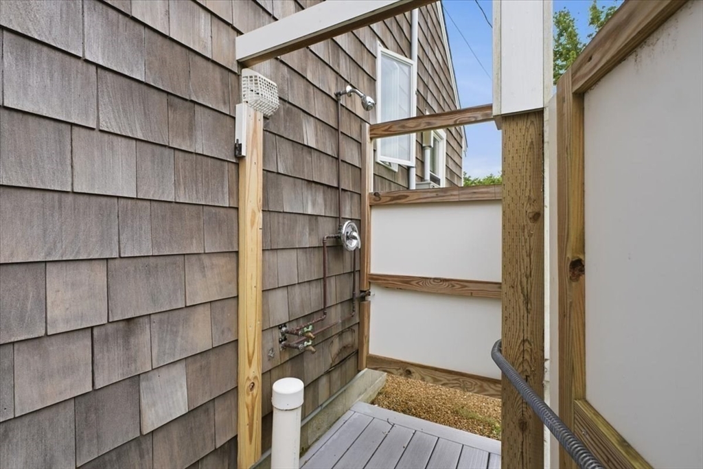 85 Constitution Rd. Unit: SF