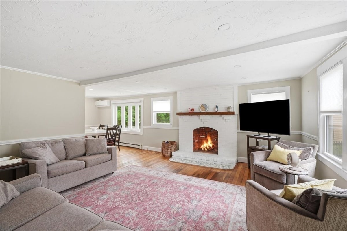 85 Constitution Rd. Unit: SF