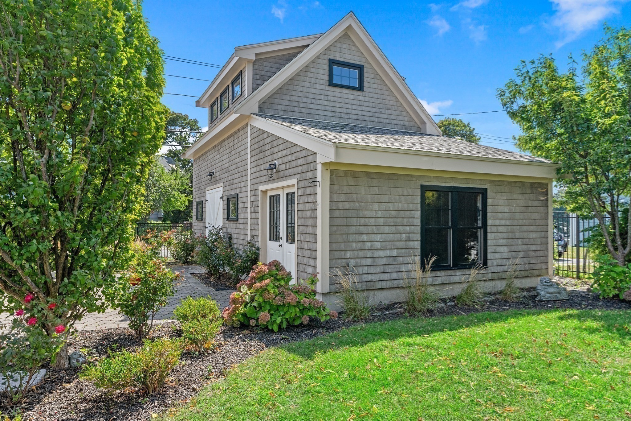 20 Bay View Ave