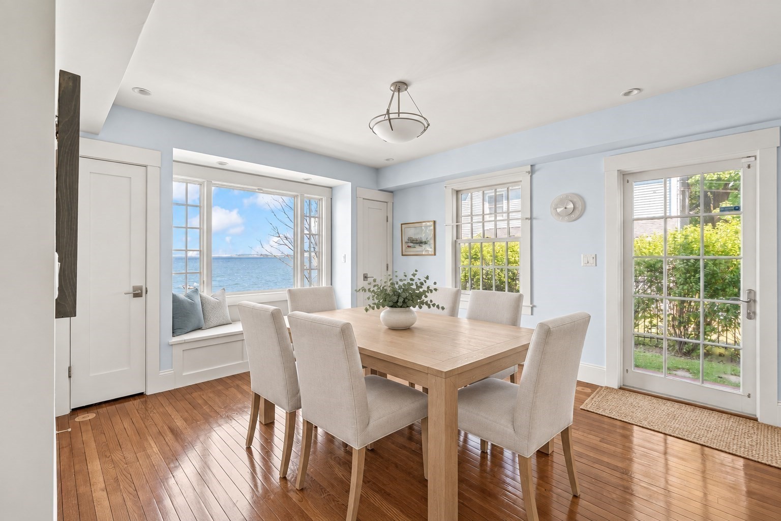 20 Bay View Ave