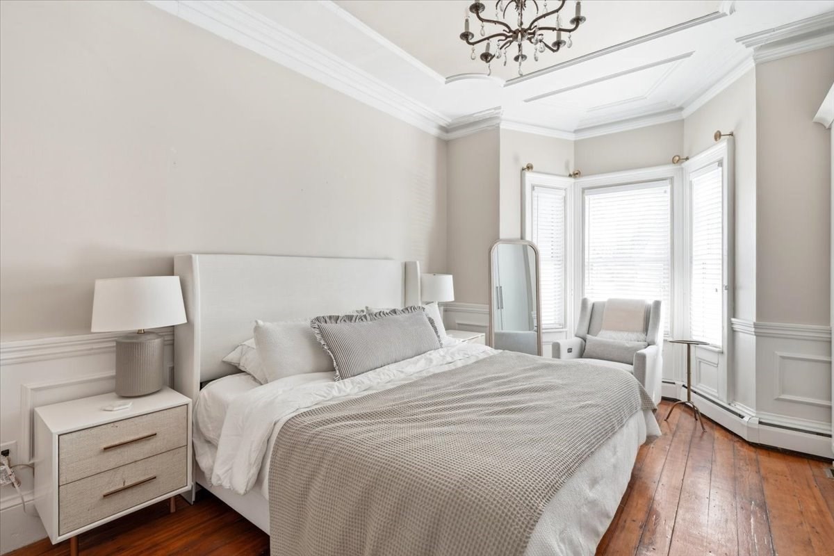 131 I St # 1