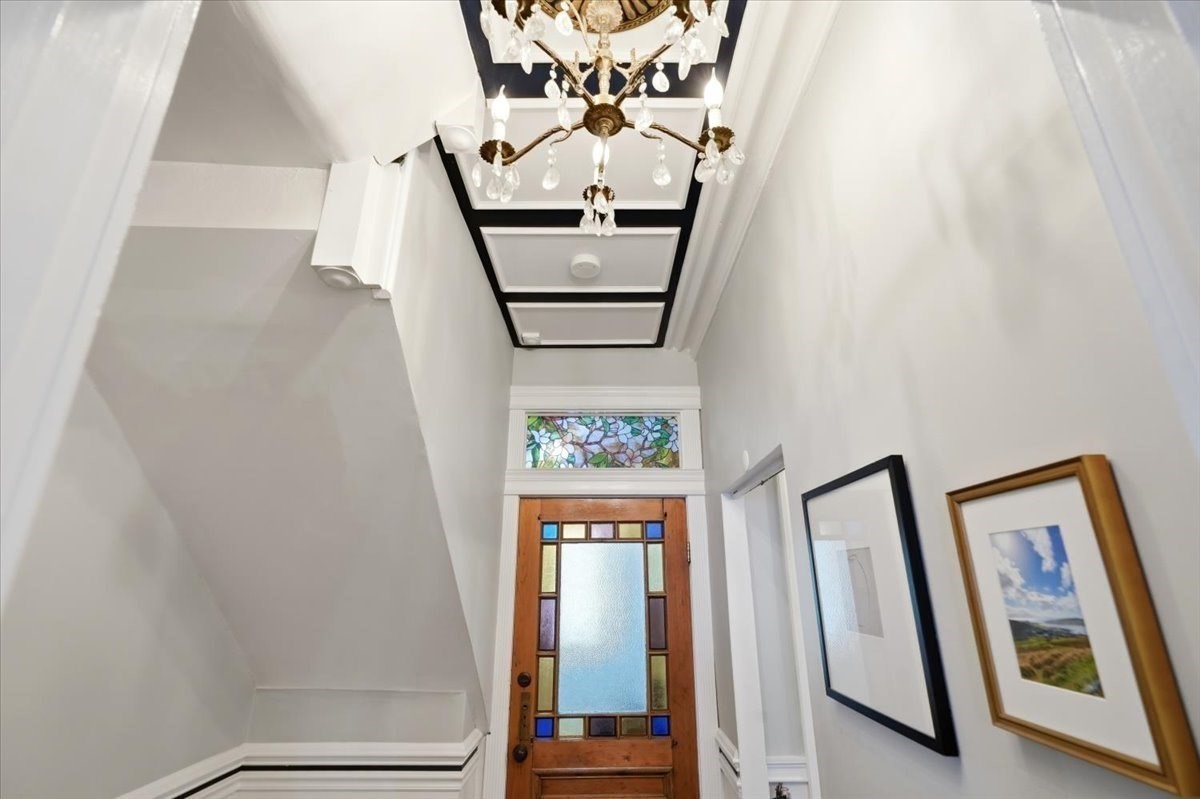 131 I St # 1
