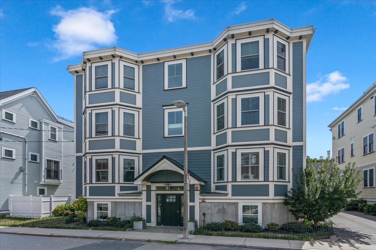 45 Coffey St # 6