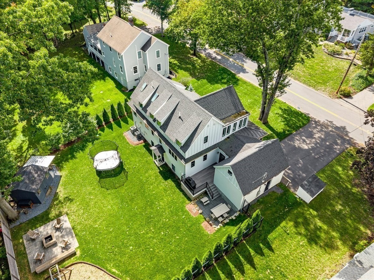 9 Pioneer Rd