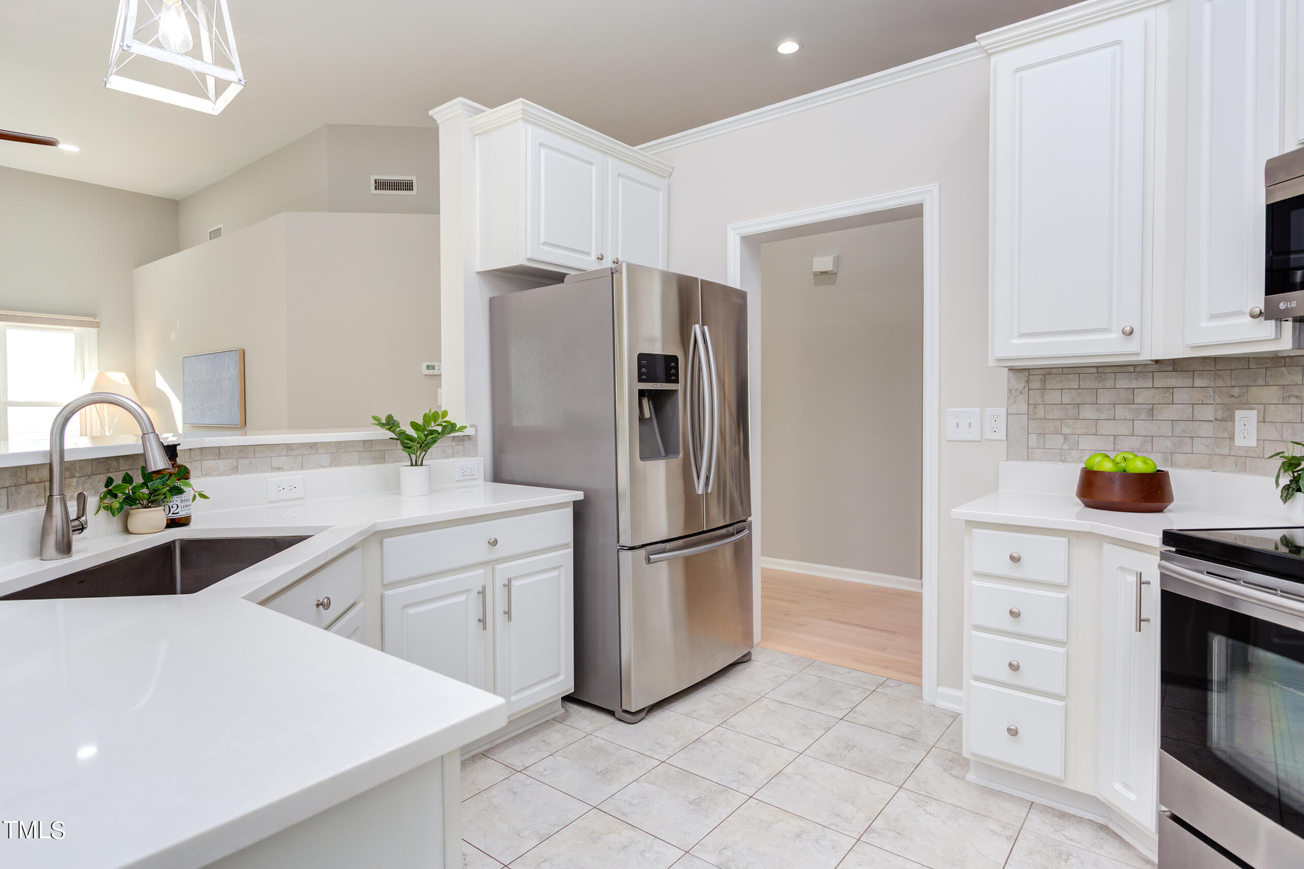 706 Chancellors Ridge Drive