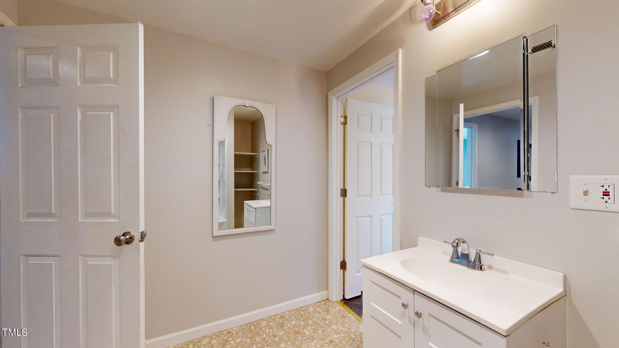 1207 Old Sawmill Road