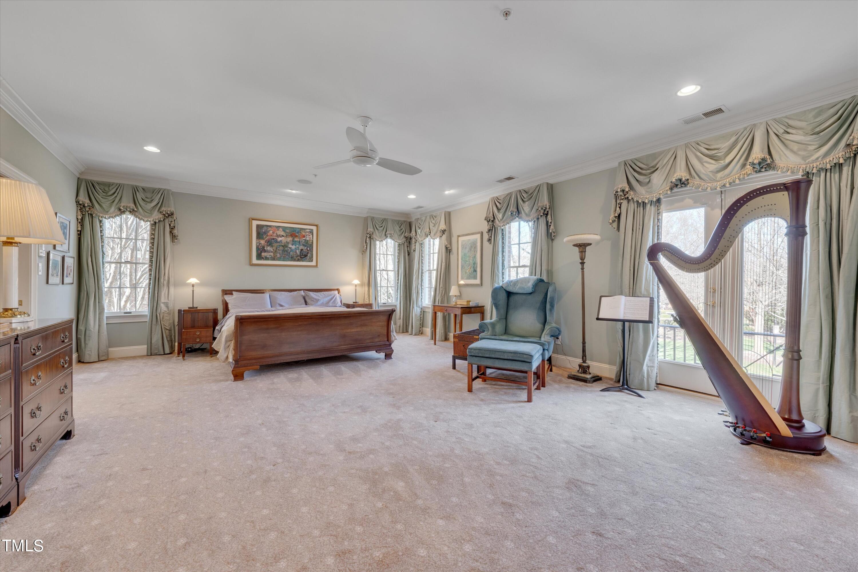 200 Oval Park Place