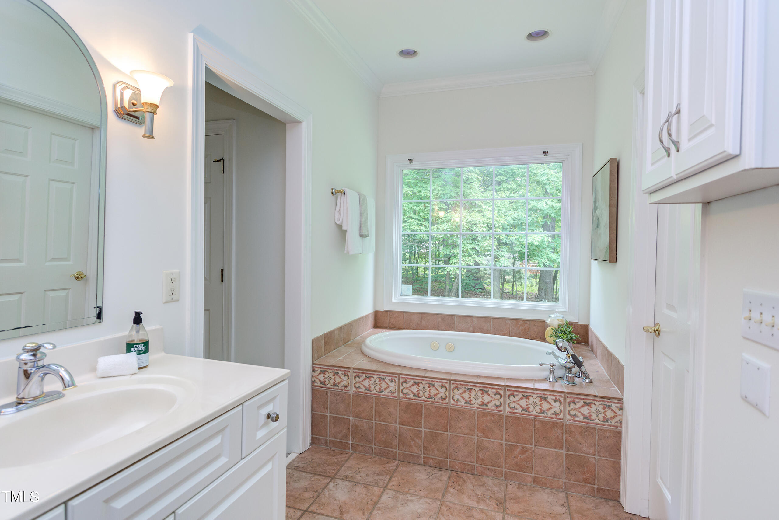 1005 Woodlot Ridge Road