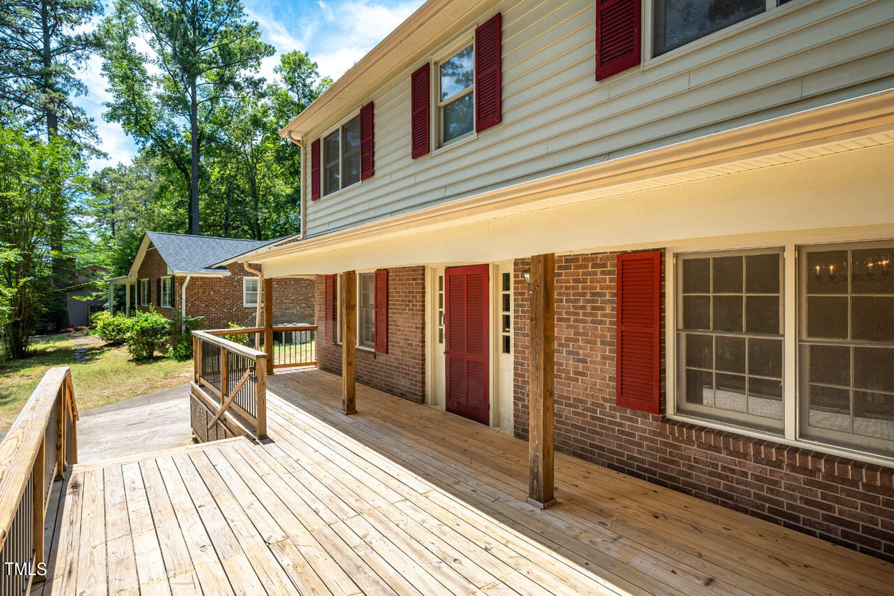 404 Landerwood Lane