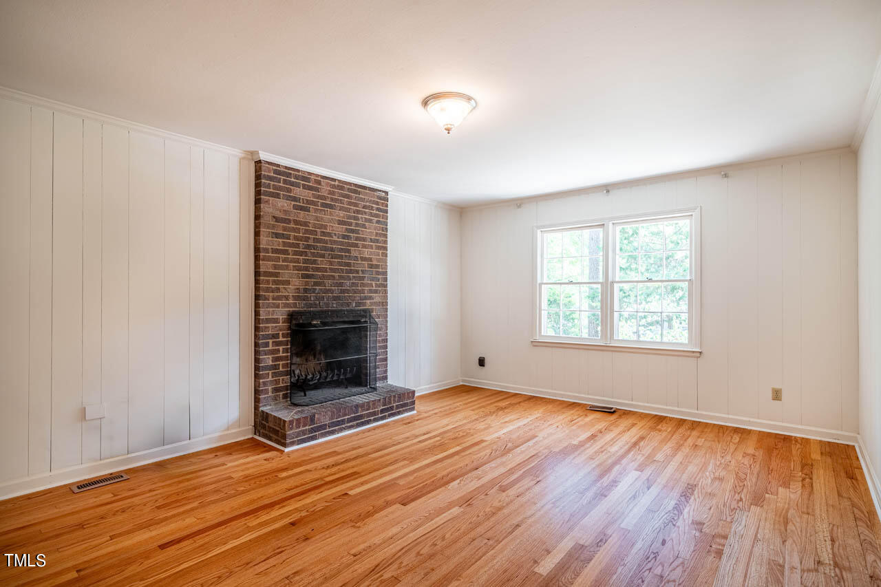 404 Landerwood Lane
