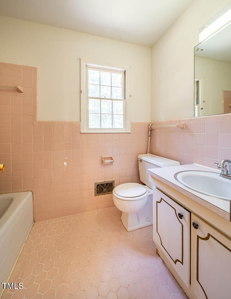 404 Landerwood Lane