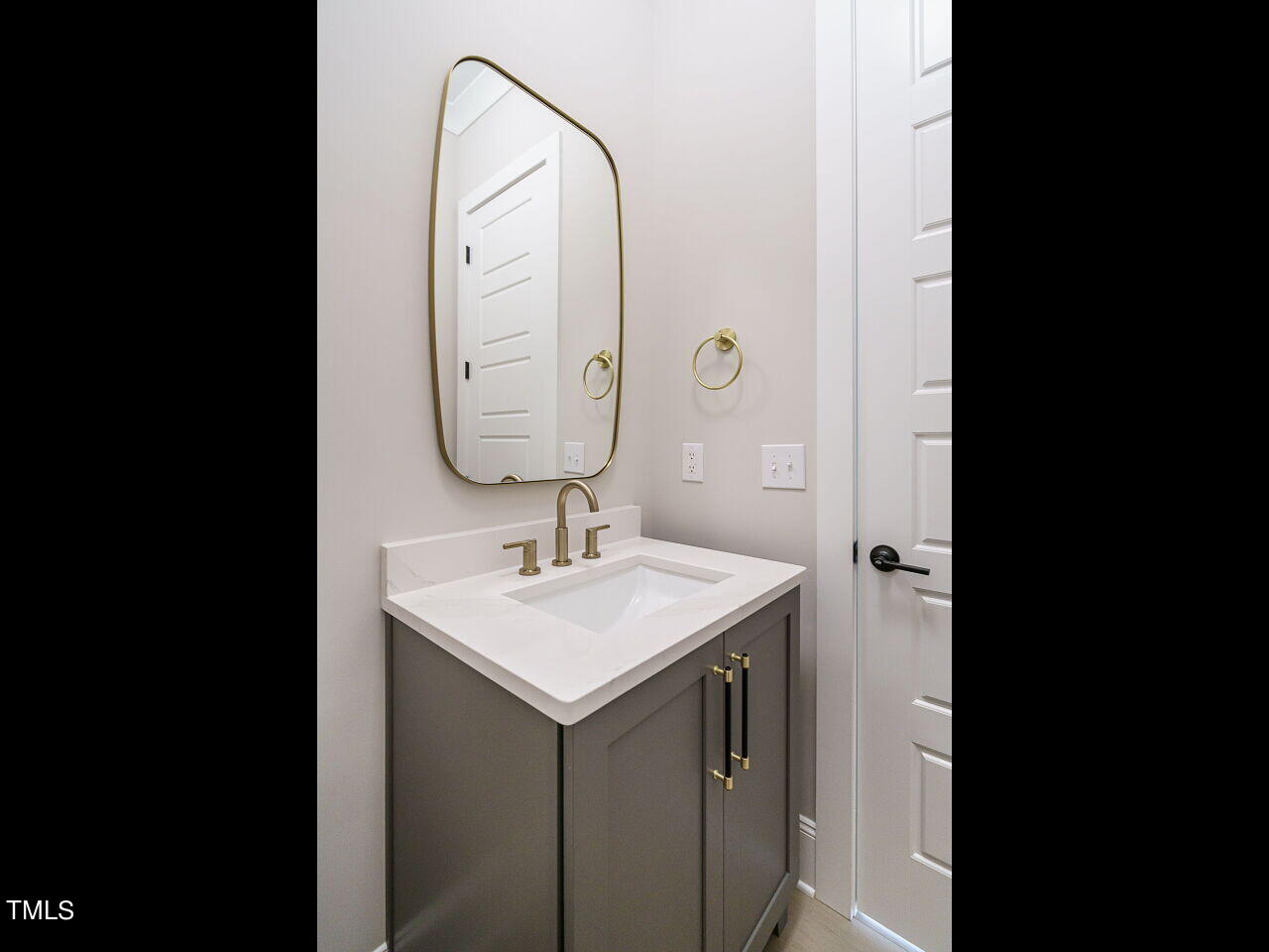 905 Shiloh Hills Drive