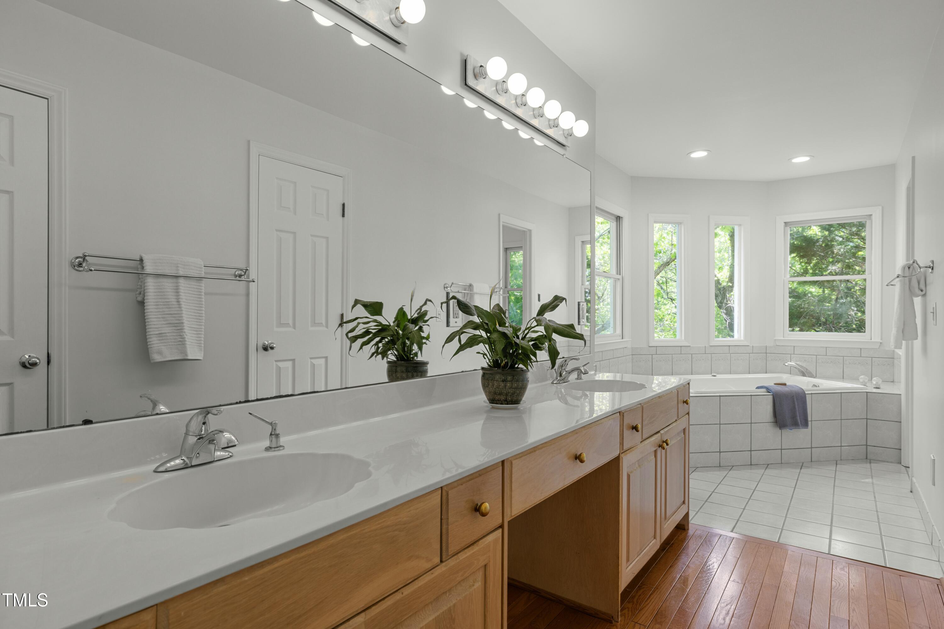 205 Glenview Place