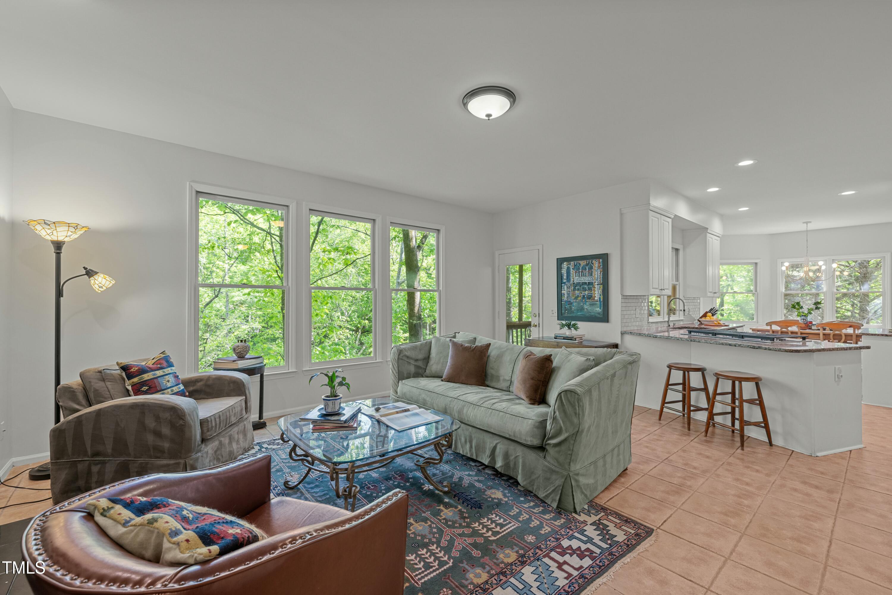 205 Glenview Place