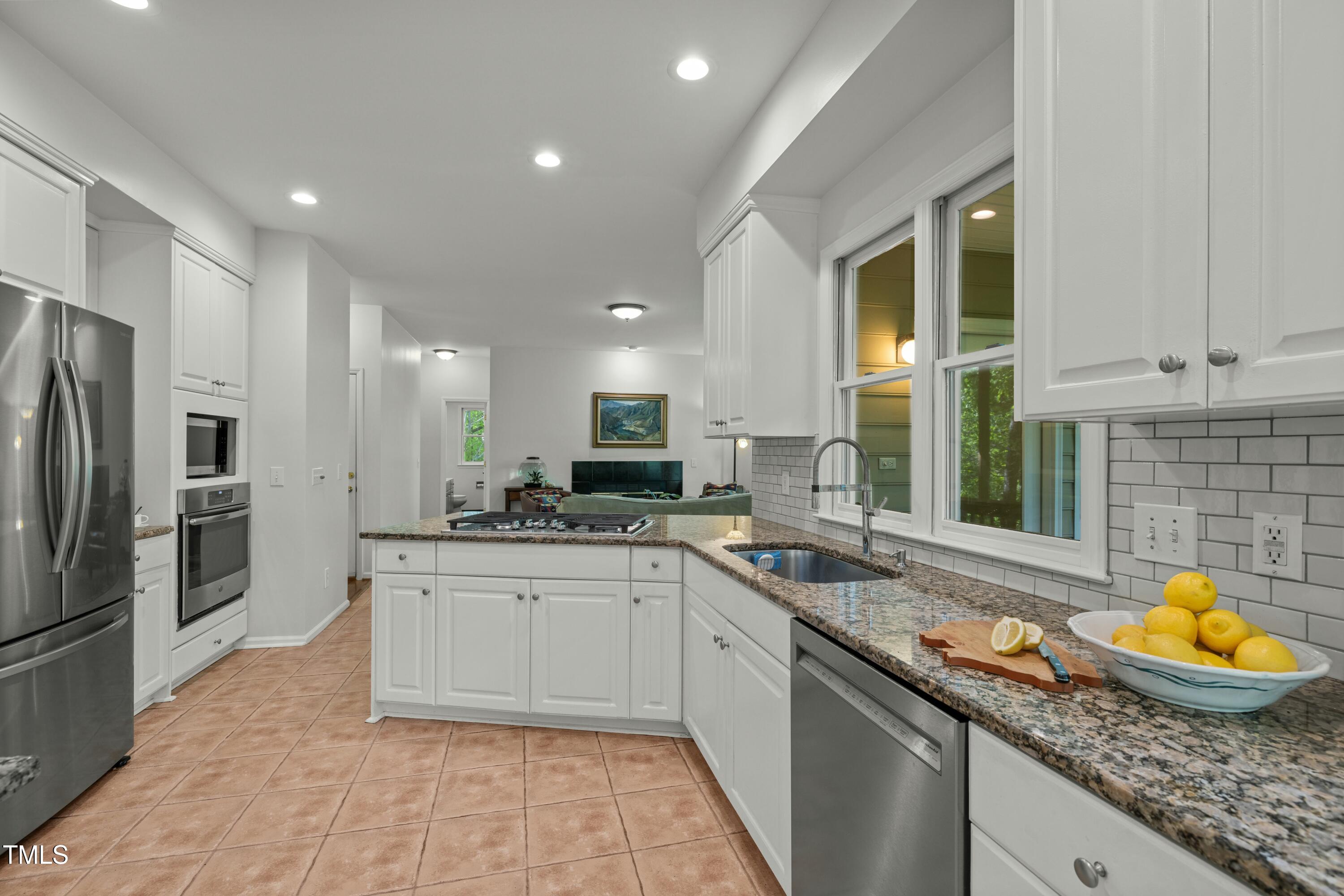 205 Glenview Place