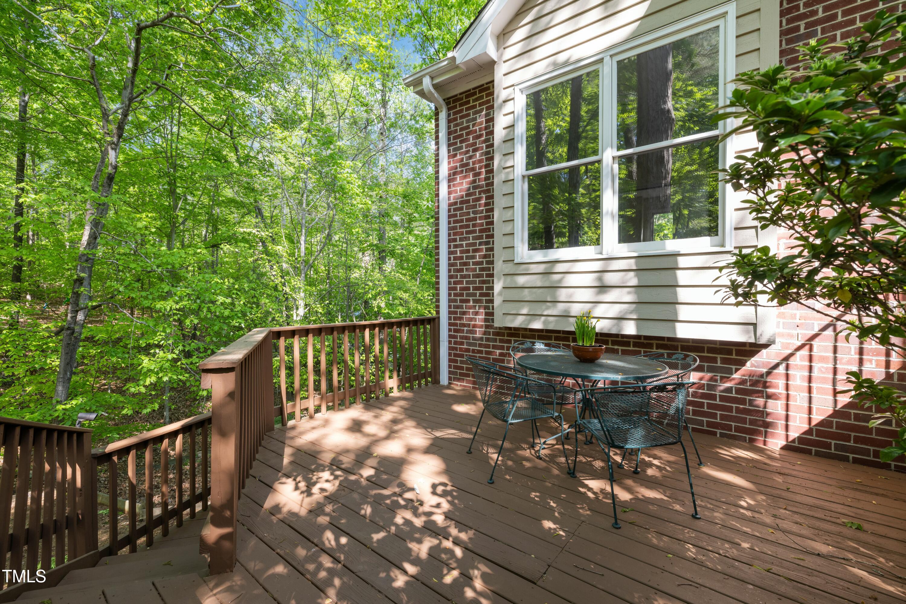 205 Glenview Place