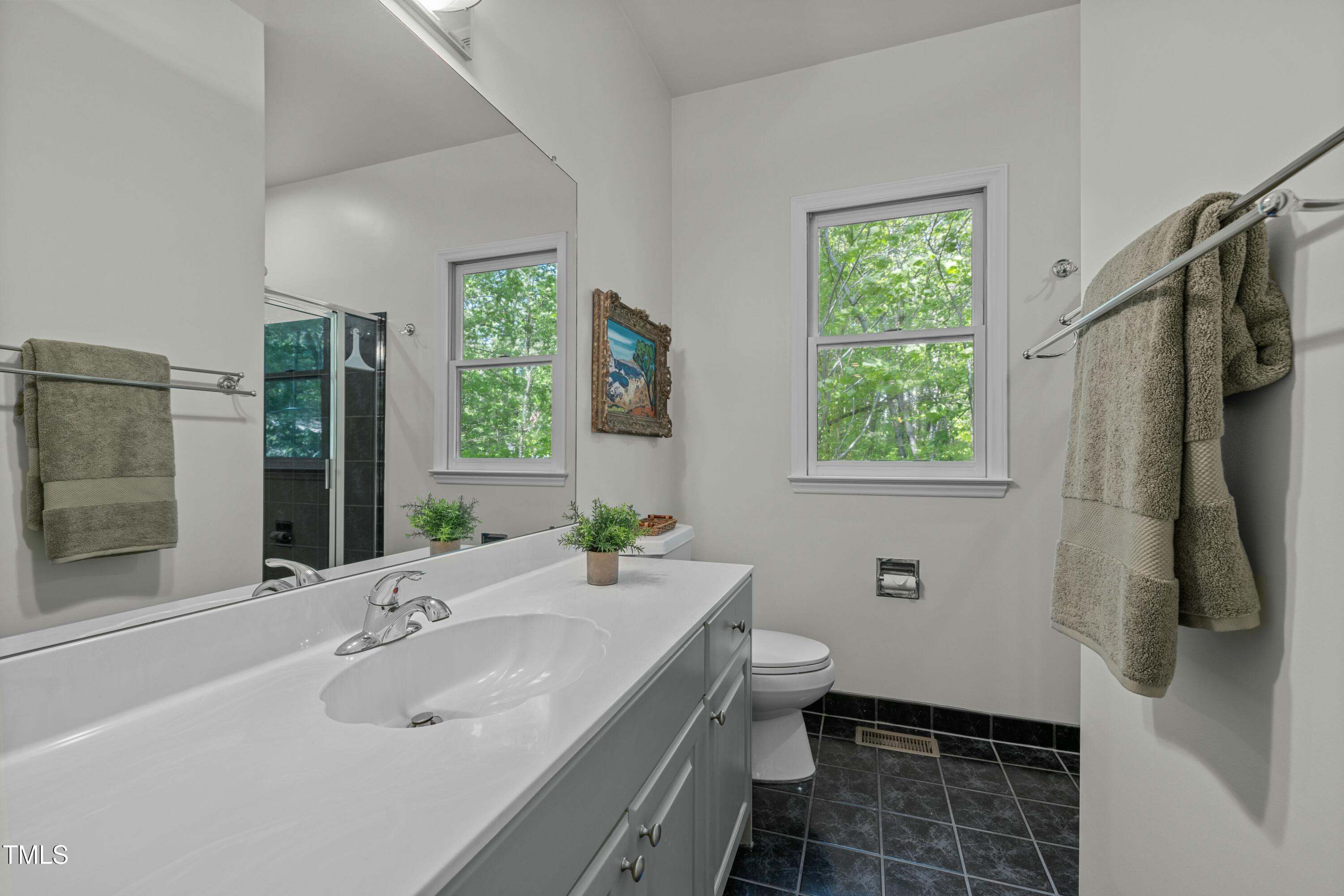 205 Glenview Place