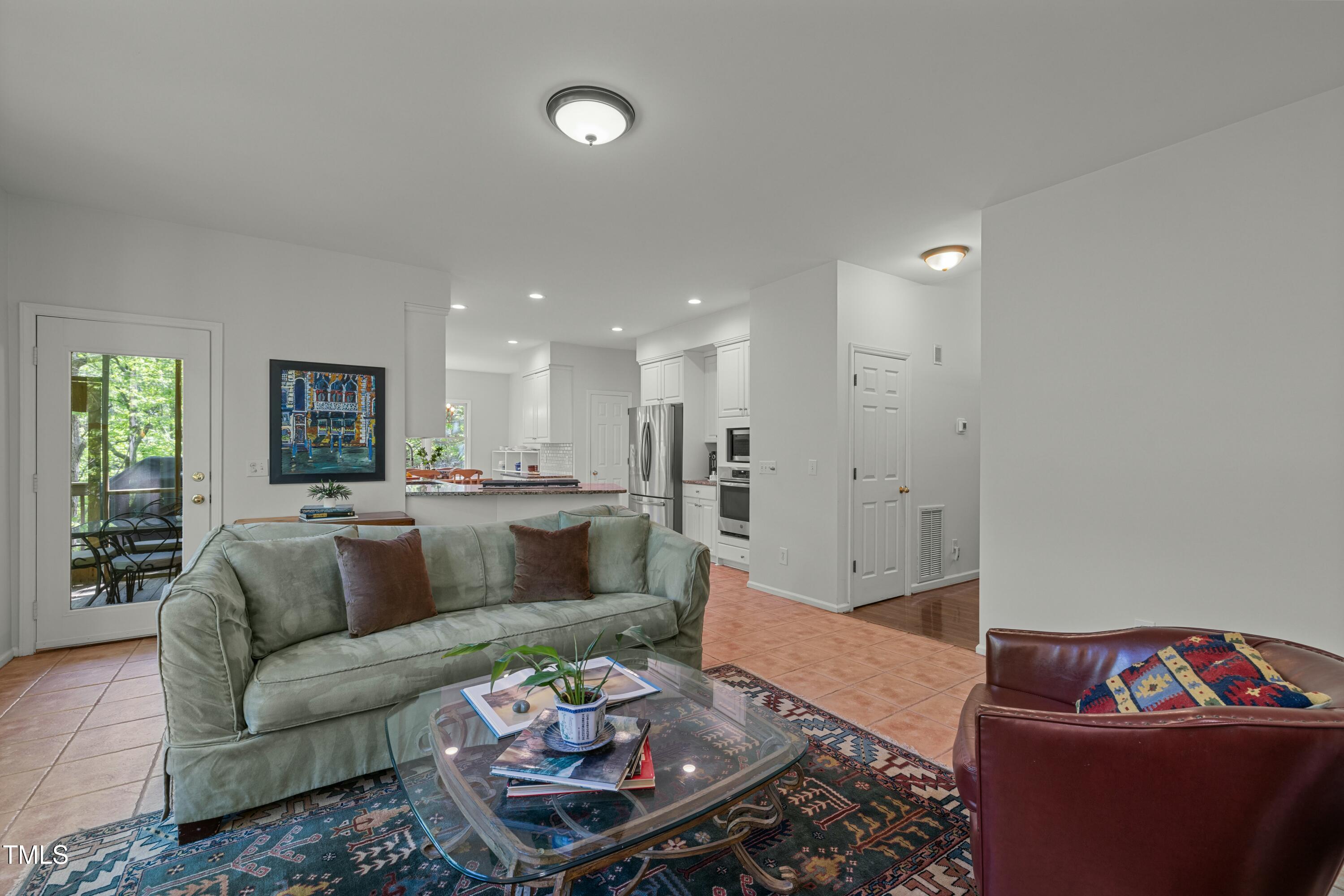 205 Glenview Place