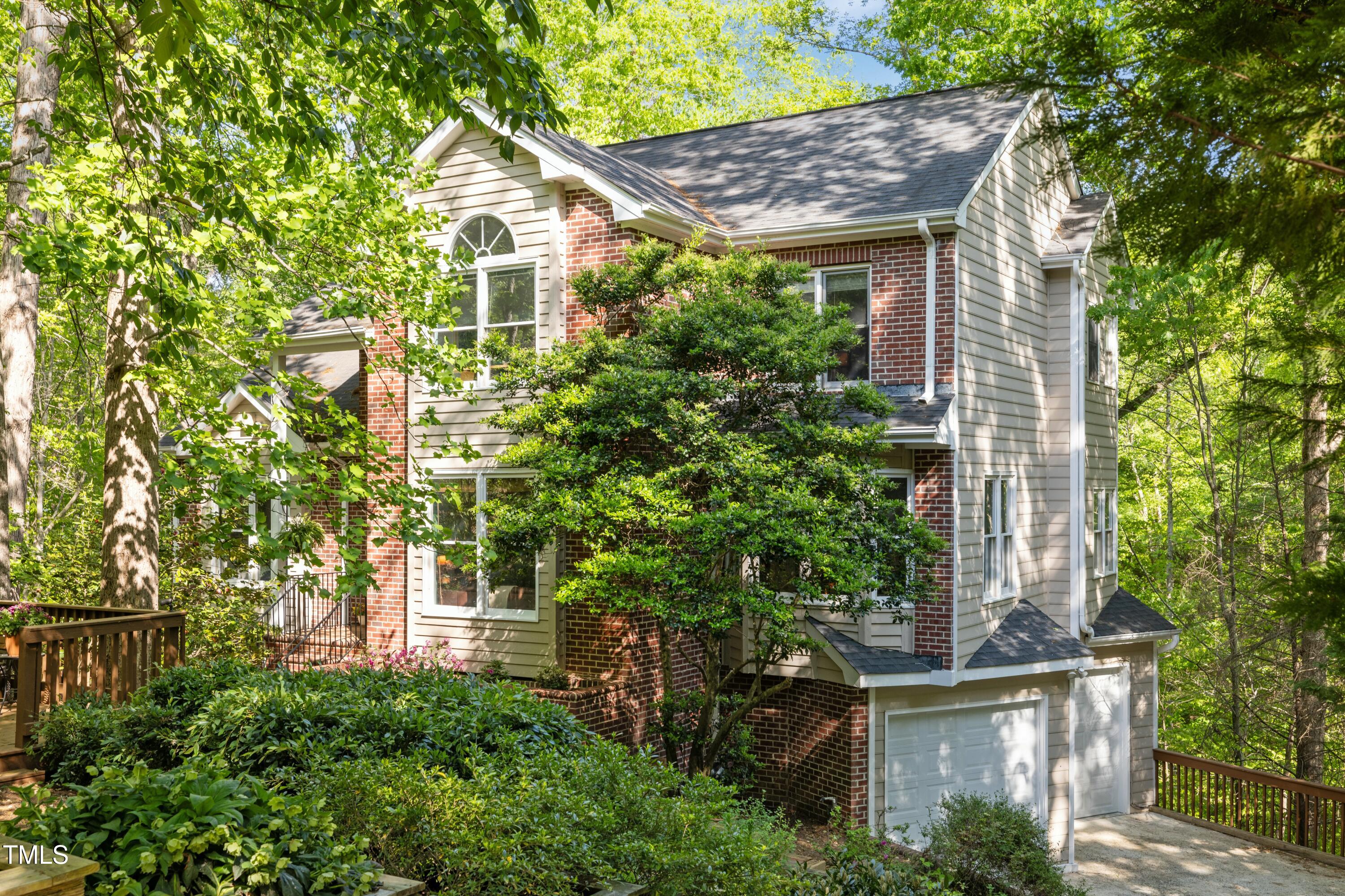205 Glenview Place