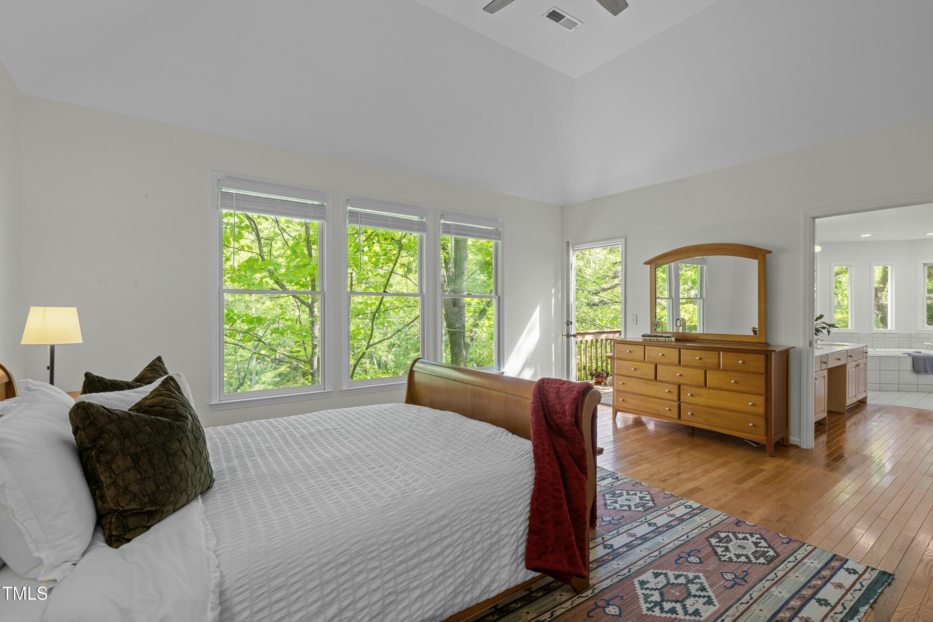 205 Glenview Place