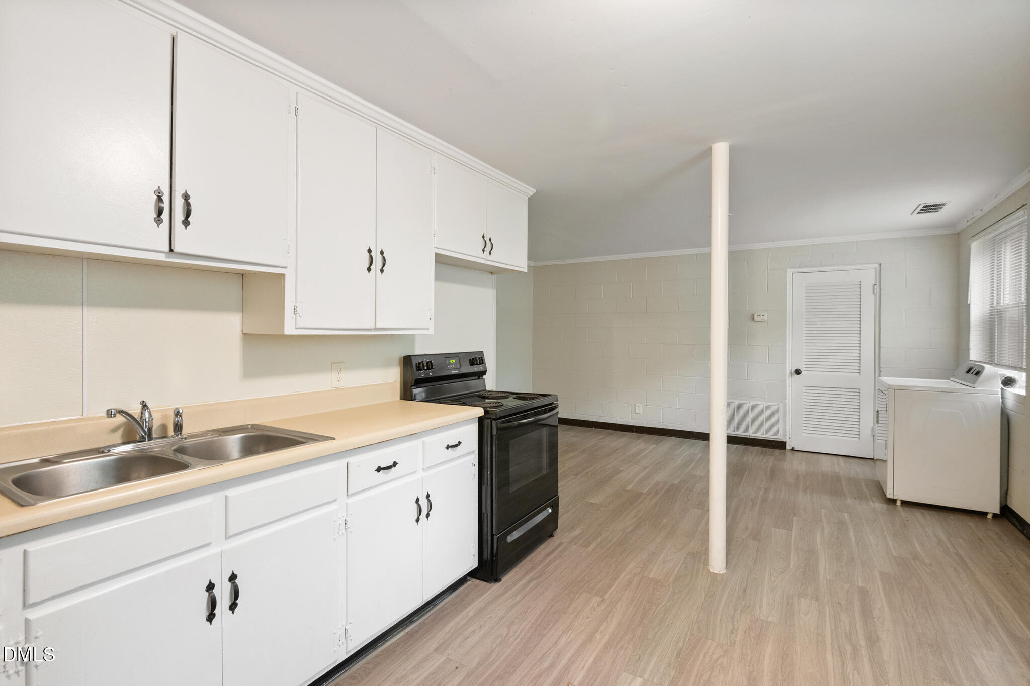 2209-2211 Morehead Avenue